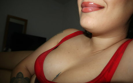 kyliestepsister star erotic images