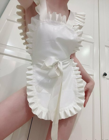 ami chii erotic model photo