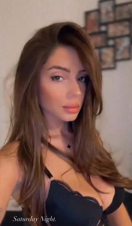 Bella mnz erotic actress pic