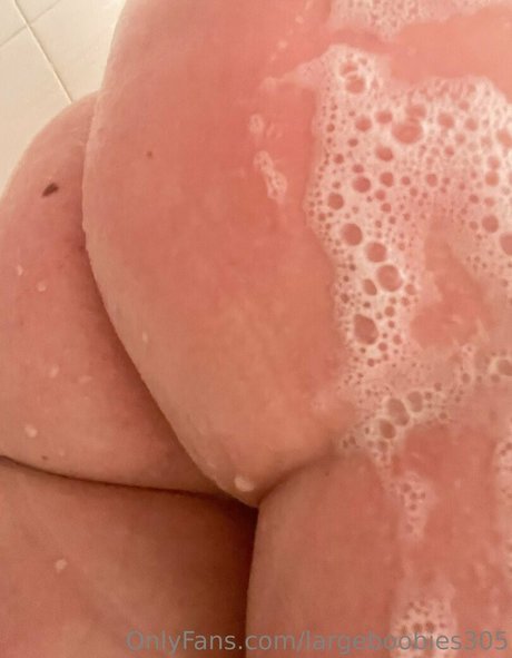 largeboobies305 art model galleries