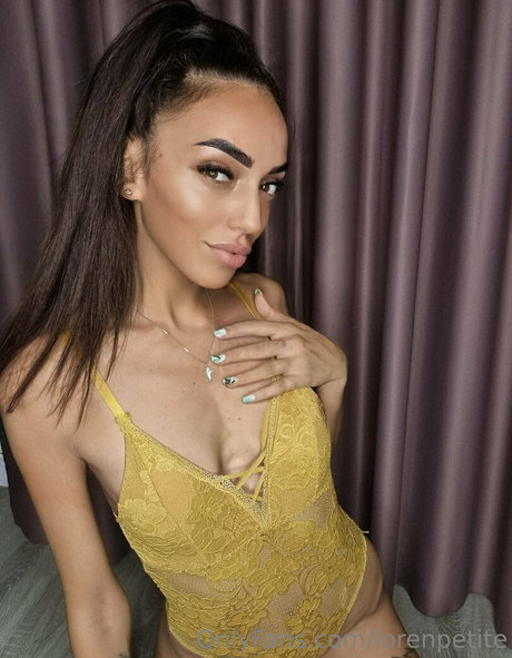 lorenpetite model pretty pictures