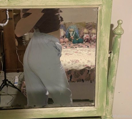 xwhitewrenx pretty model images