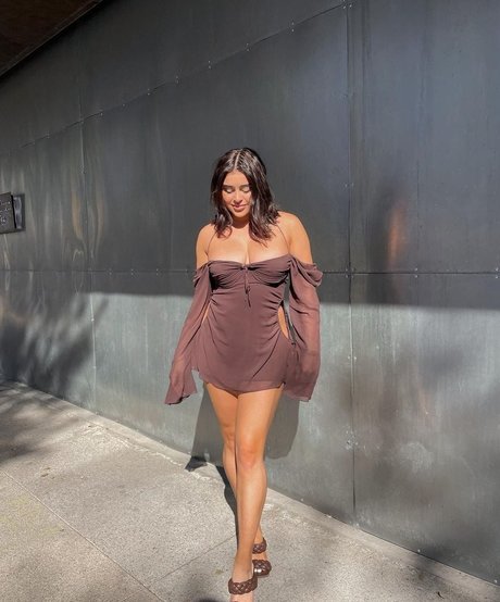 Kalani Hilliker high quality model photo