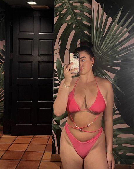 Kalani Hilliker model high quality photos