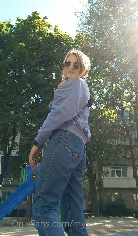 mysterious kris model nudes gallery