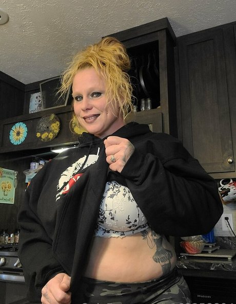 bigbootymandyj1981 star xxx photo