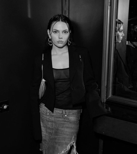 Dafne Keen model sexy images