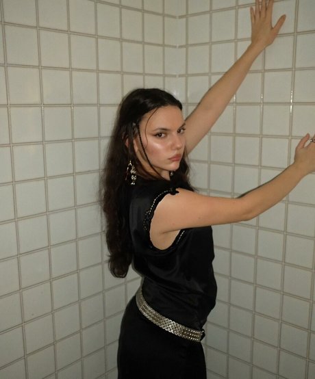 Dafne Keen exclusive pornstar gallery