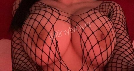 tinytvoya xxx actress photo