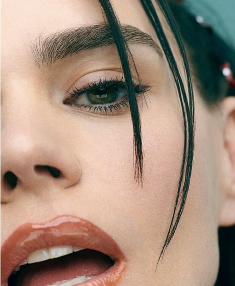 Billie Piper model pics