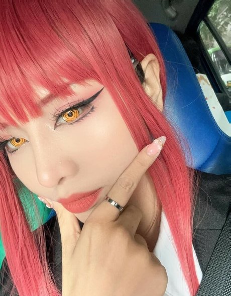 Charechii sex model image