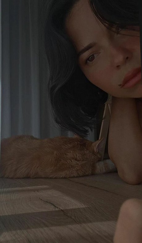 Apostoleanu hd pornstar image