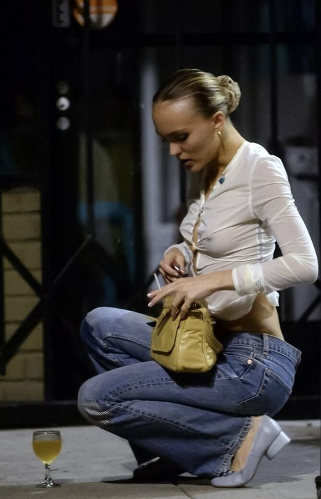 Lily Rose Depp beautiful star photo