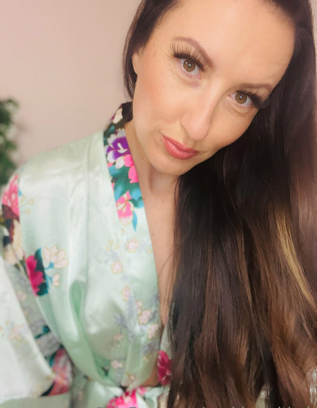 japanese ass onlyfans naked pic
