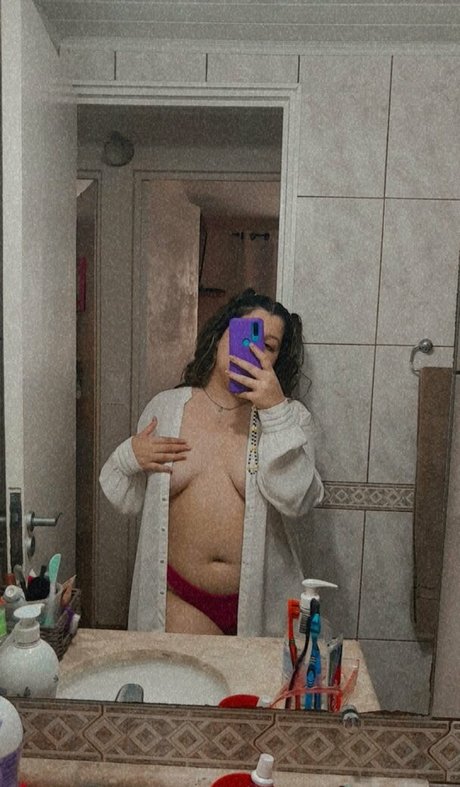 only vibws pornographic model picture