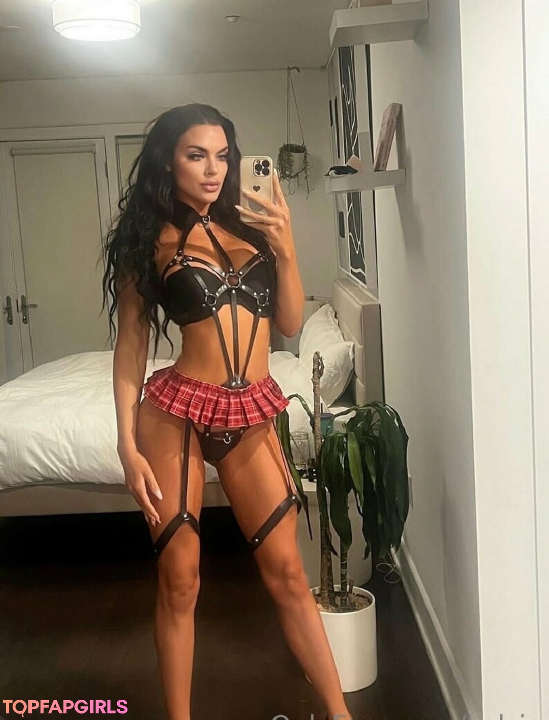 kelsie art actress galleries