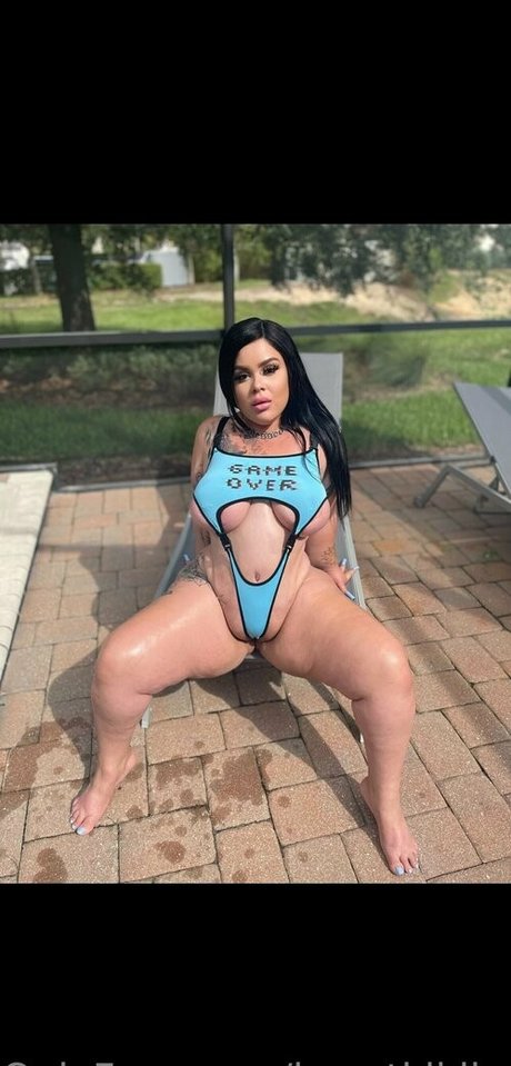 iwantkikilee sexy pornstar archive