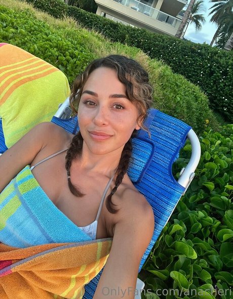 anacheri star pornographic image