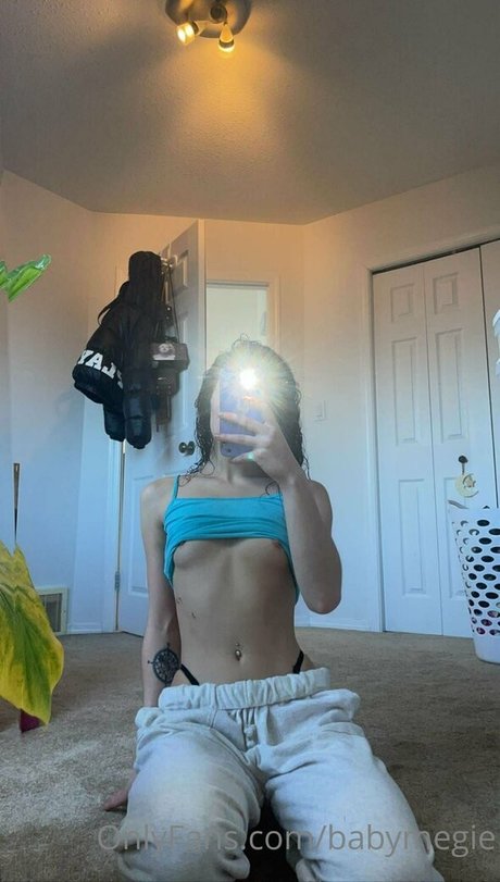 Babymegie hot model pics