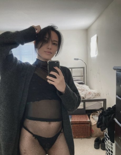 deathlooming nude actress img