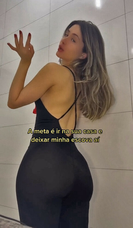 Renata Elizabeth art pornstar pic