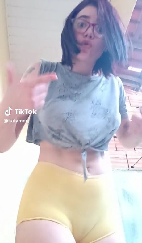 Kalymne Sampaio model high quality image