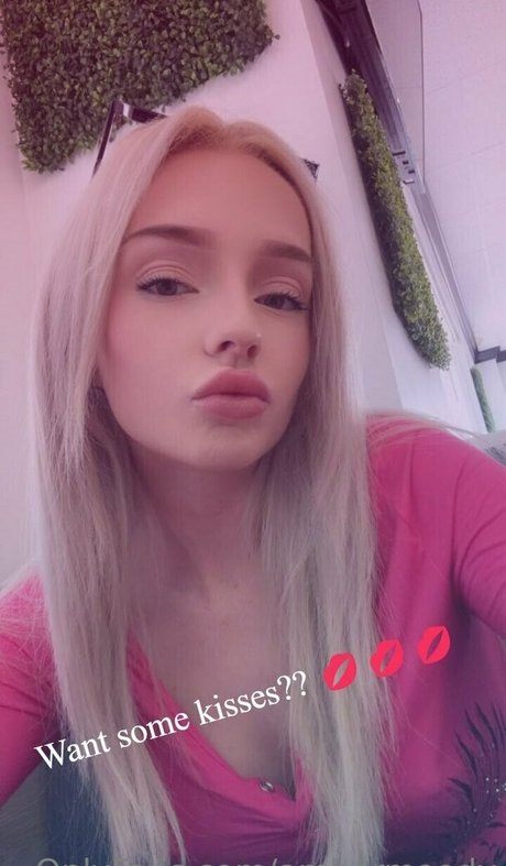 Ambermooody perfect pornstar galleries