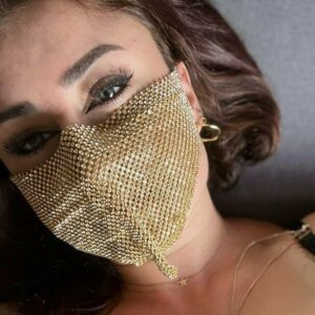 yaasemiin perfect actress picture