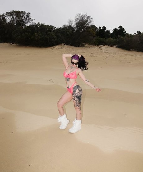 Zheani Sparkes model porn images