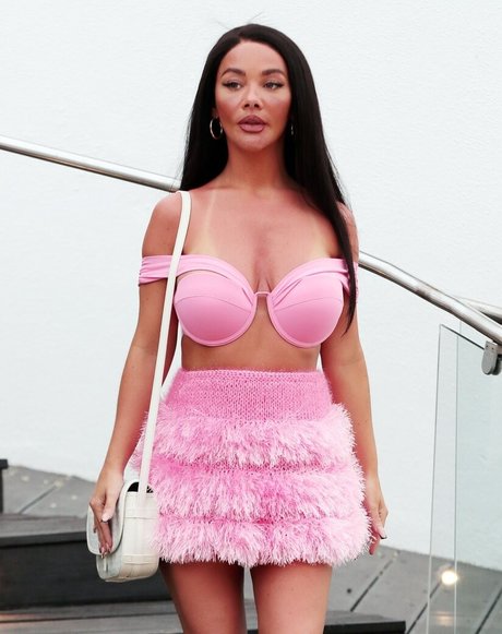 Chelsea Healey sex star galleries