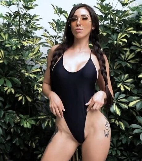 Danik Michell model pornographic picture