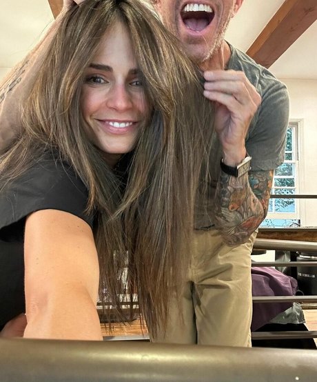 Jordana Brewster free model picture