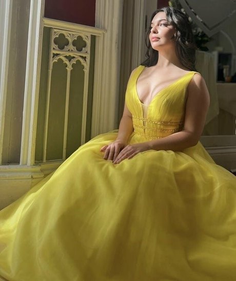 Isabella Gomez star naked pictures