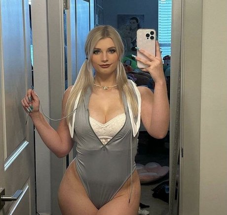 GraceWitham naked model images