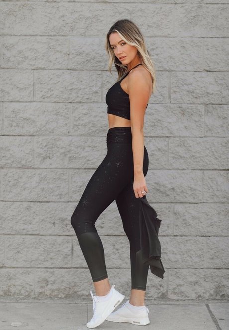 Katrina Bowden model hd img