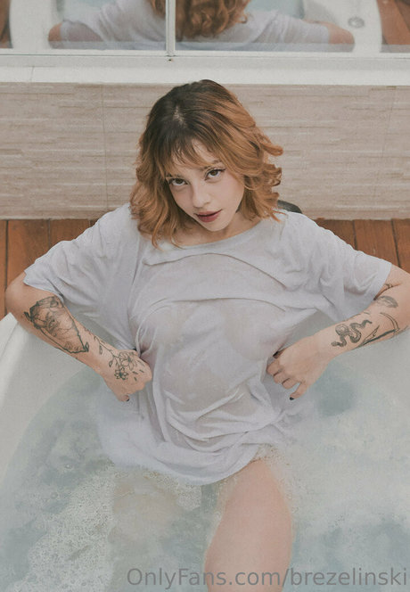 Brendazelinski nudes actress archive