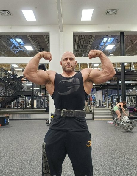 justinmetrando nude pornstar image