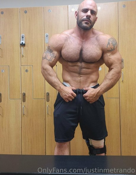 justinmetrando free model img