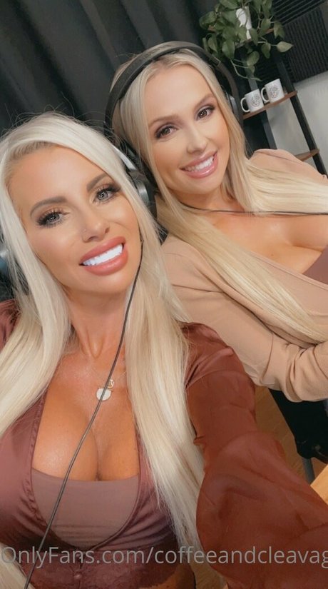 coffeeandcleavage xxx model photo