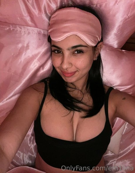 em1lina hot pornstar pics