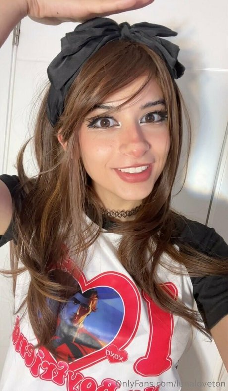 Lunaloveton model hd archive