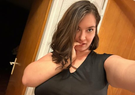 mandysweet2020 beautiful actress picture