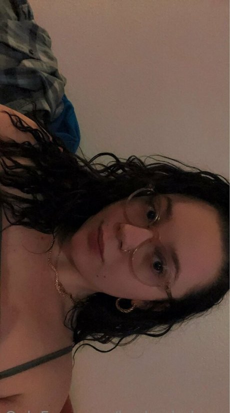 lowkeybabyyy model perfect image