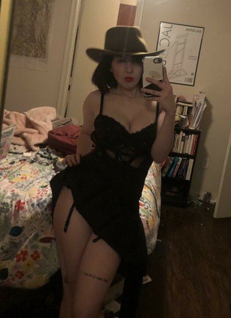 and onlyfans beautiful nude img