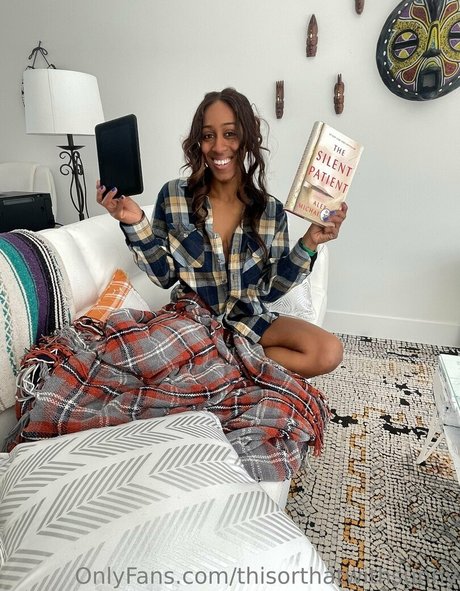 thisorthatwithsunny model erotic picture