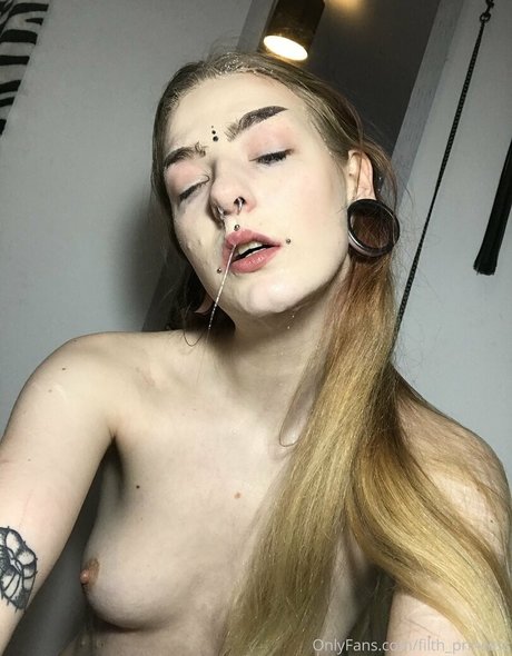 Filth Princess model exclusive photo