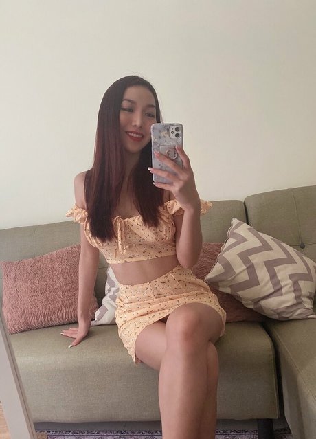 Maddiechan model high quality images