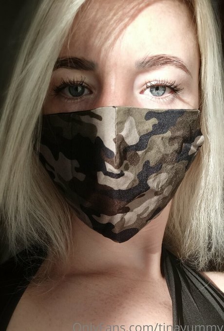 TinaYummy hot model gallery