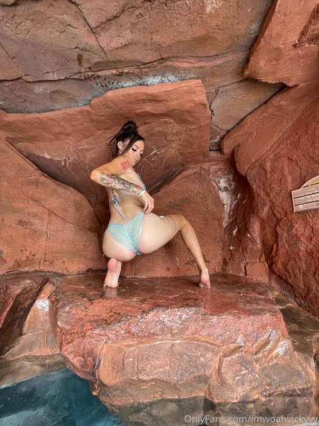 Woah Vicky star porn image