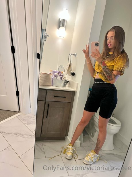 Woah Vicky top model pics